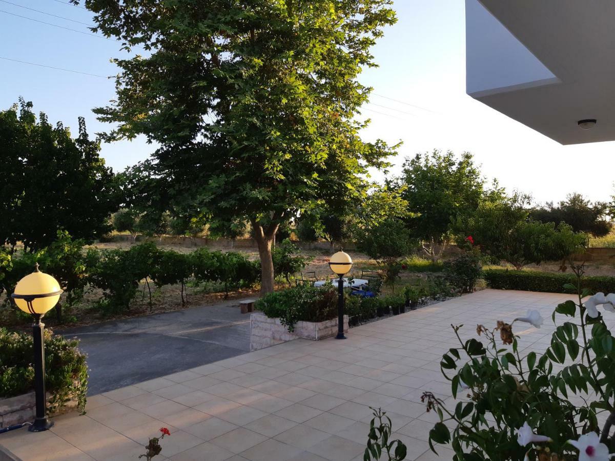 Zipárion Swan House Panoramic View - Near The Seaヴィラ エクステリア 写真